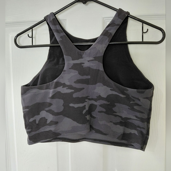 Atleta Women Size EL Camo Print Women's Crop Top - Picture 2 of 6